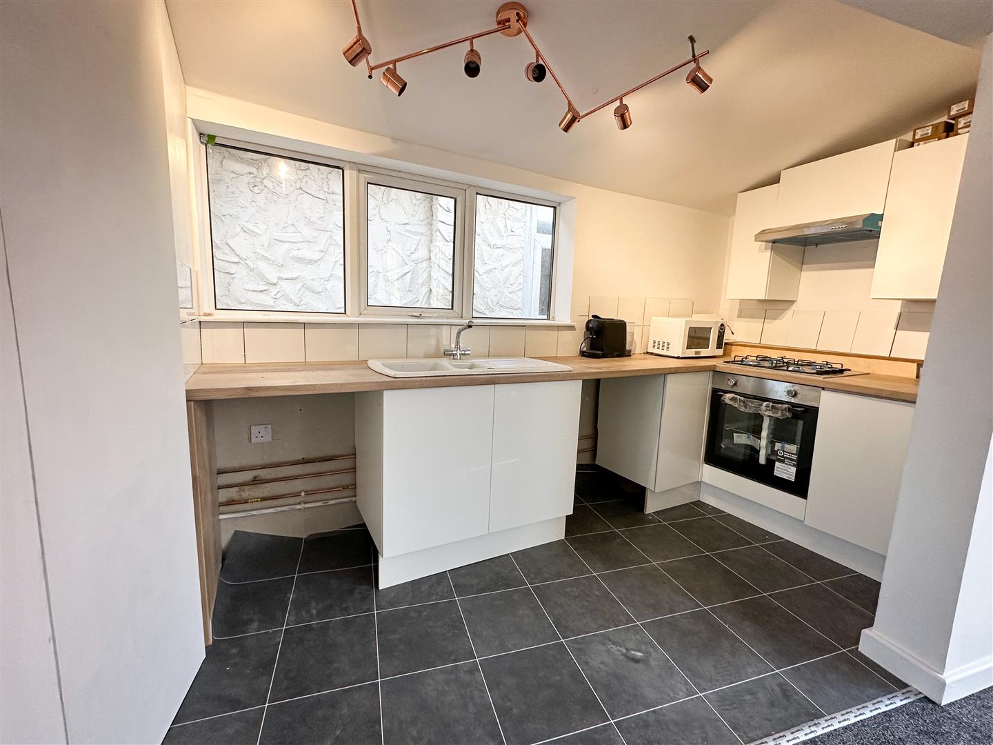 Golf Green Road, Jaywick Village Sheen's